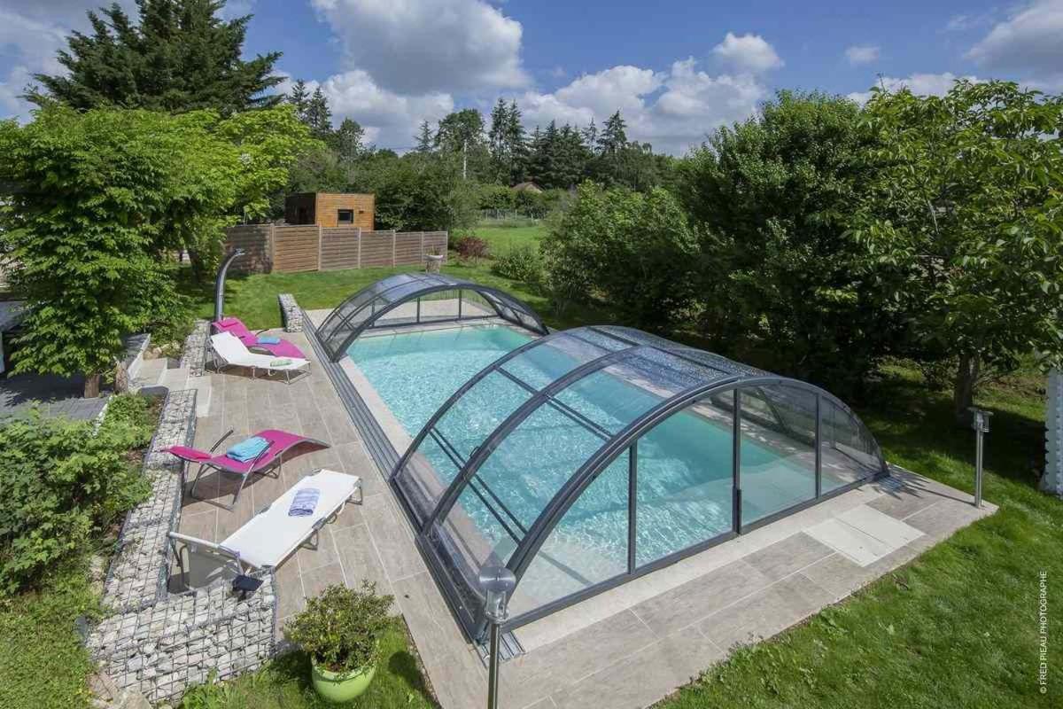 Au Coeur Du Bien Etre, chambre d'hôtes avec piscine chauffée et couverte, SPA, sauna, massages Monteaux Extérieur photo