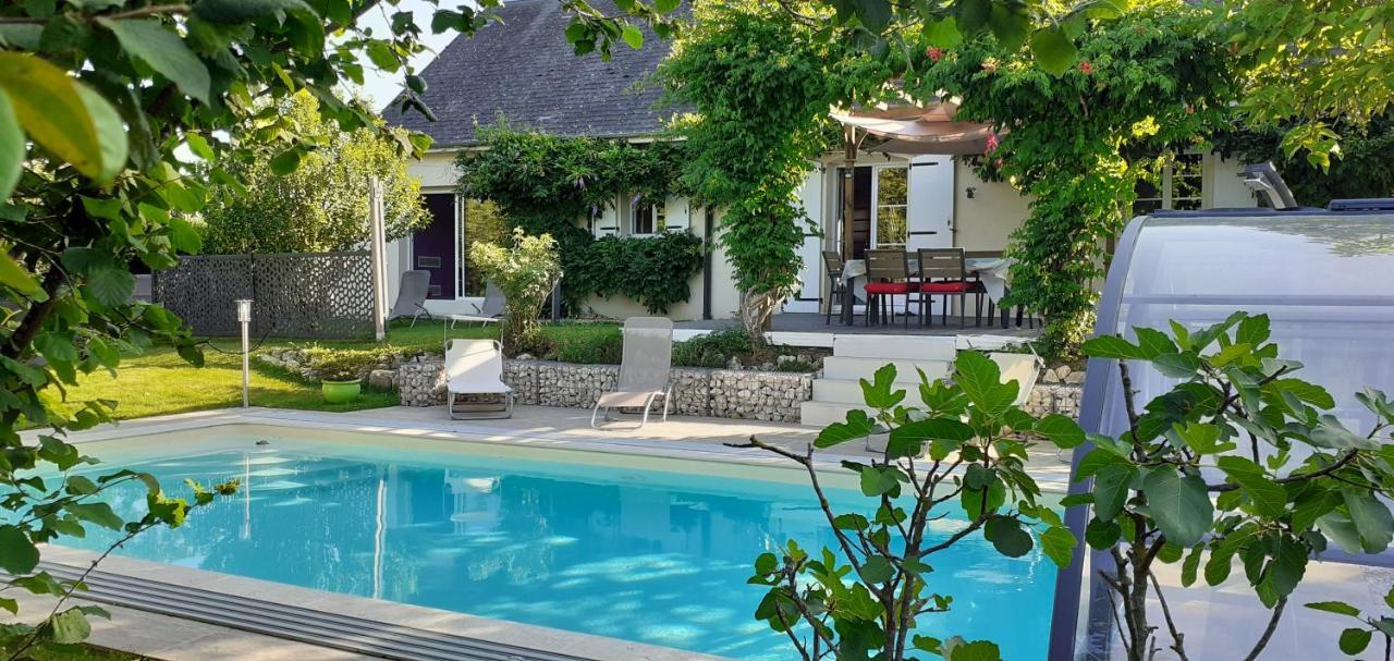 Au Coeur Du Bien Etre, chambre d'hôtes avec piscine chauffée et couverte, SPA, sauna, massages Monteaux Extérieur photo